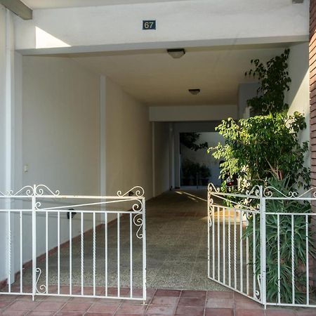 Kanari Elegant And Cozy Studios كالاماتا المظهر الخارجي الصورة